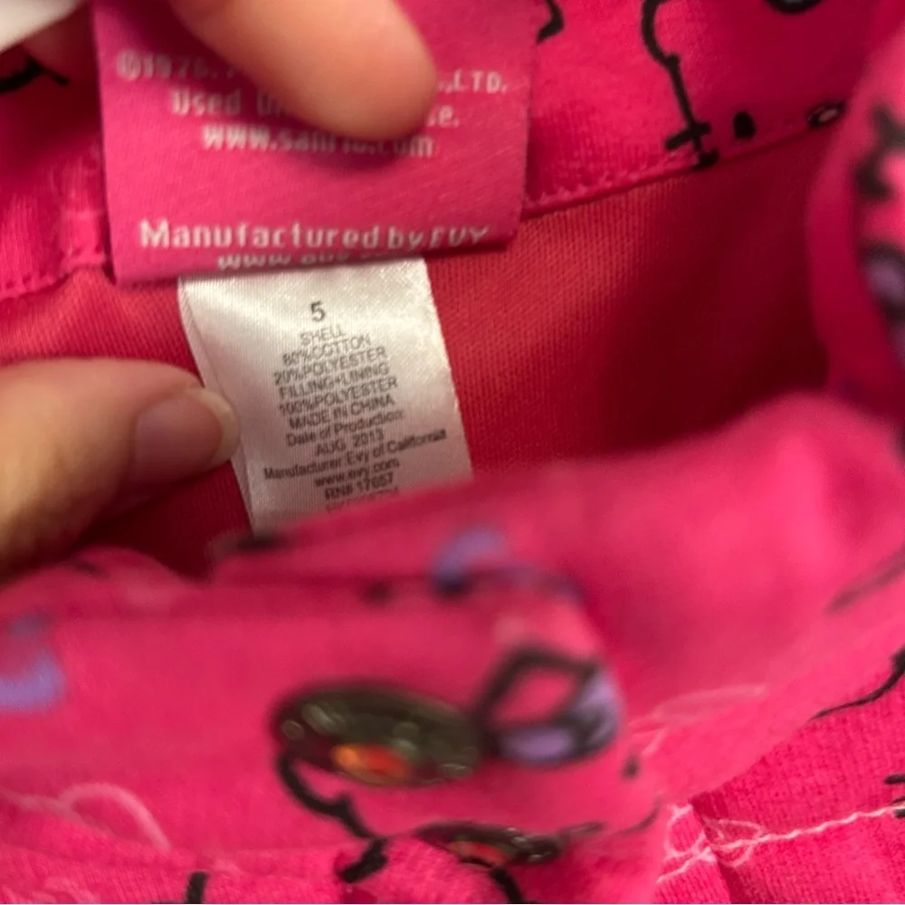 Hello Kitty Sanrio New Deadstock quilted snap down  vest novelty pink gem size 5